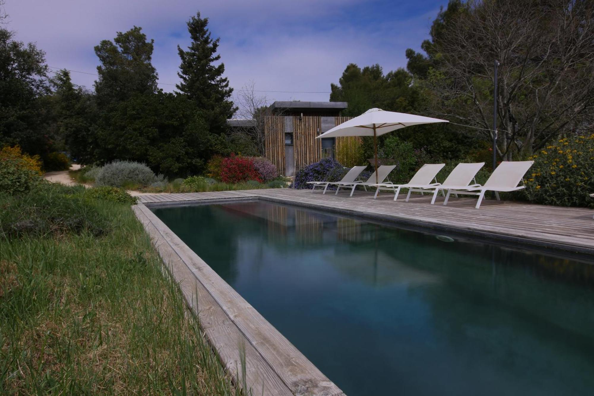 Bien Loin D'Ici Spa B&B Nimes Exterior foto