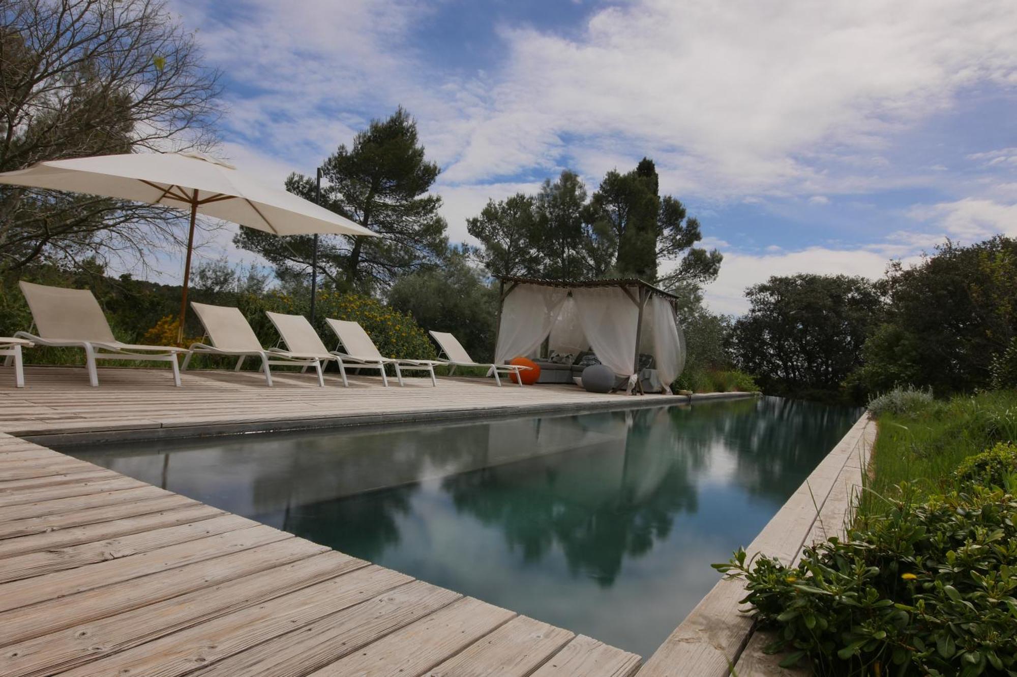 Bien Loin D'Ici Spa B&B Nimes Exterior foto