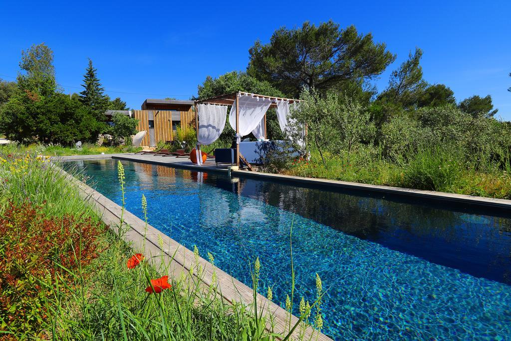 Bien Loin D'Ici Spa B&B Nimes Exterior foto