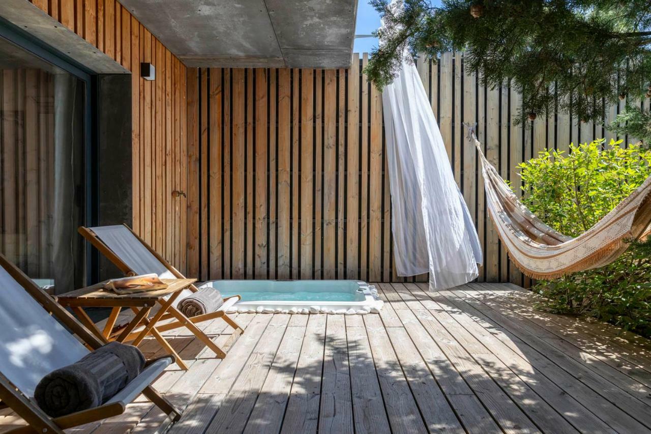 Bien Loin D'Ici Spa B&B Nimes Exterior foto